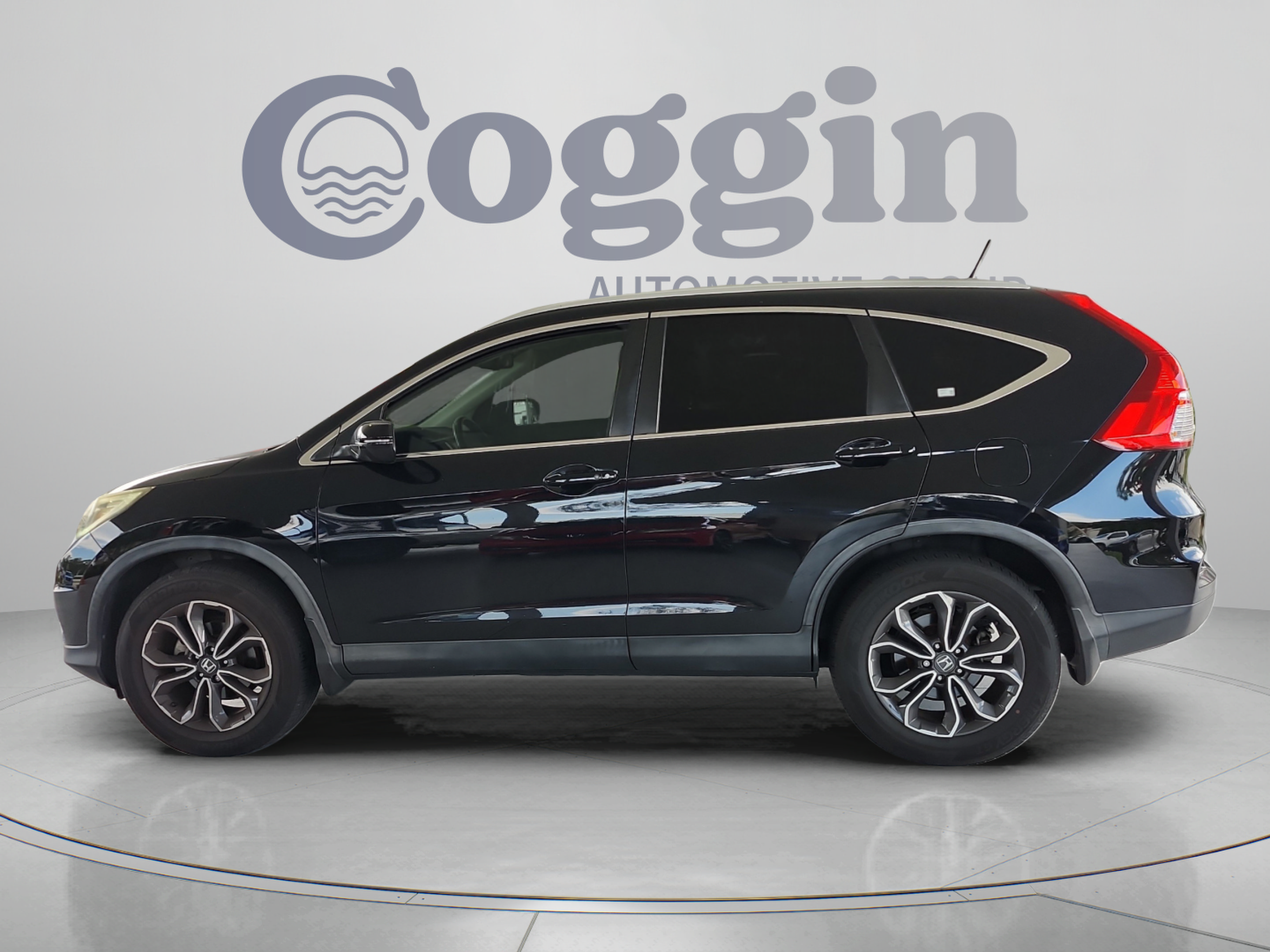 Used 2015 Honda CR-V Touring image 2