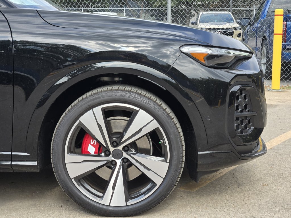 New 2026 Audi SQ5 Prestige AWD/4WD image 13