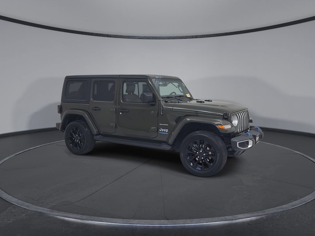 Used 2022 Jeep Wrangler Unlimited Sahara w/ Cold Weather Group AWD/4WD image 2
