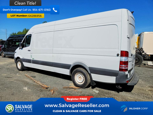 Used 2015 Freightliner Sprinter 2500 RWD image 3