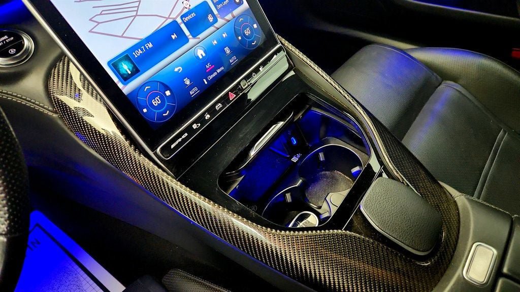 Used 2022 Mercedes-Benz SL 55 AMG 4MATIC w/ Driver Assistance Package image 16