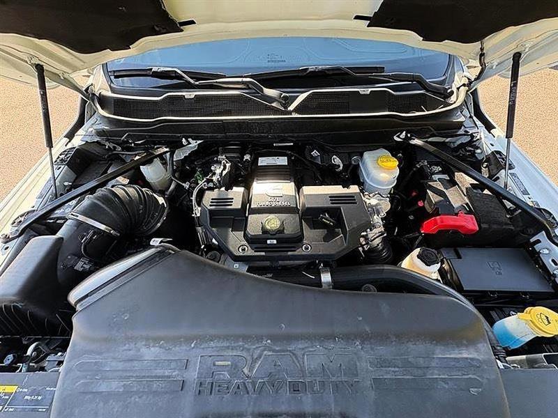 Used 2024 RAM 2500 Limited image 65