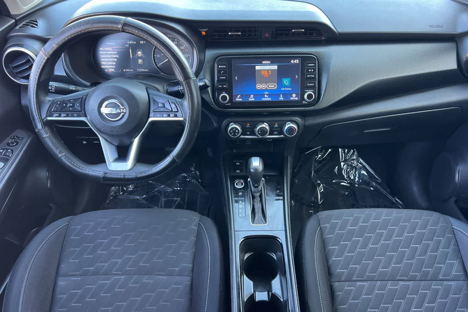 Certified 2023 Nissan Kicks SV FWD image 4
