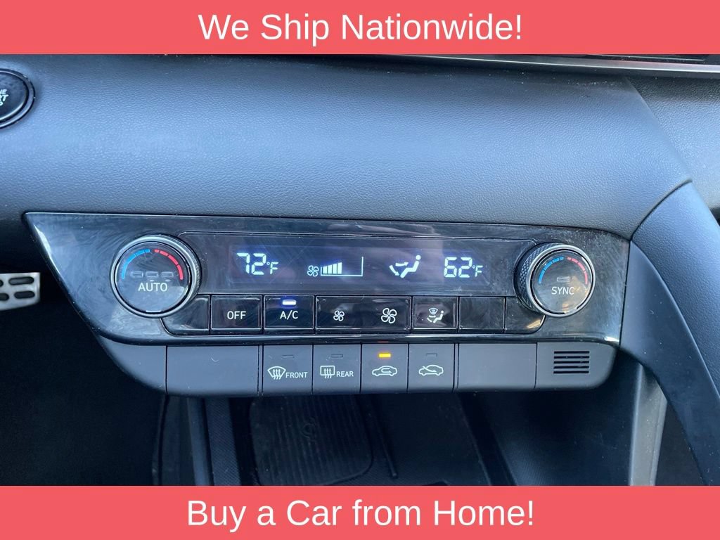 Used 2025 Hyundai Elantra Sport FWD image 21