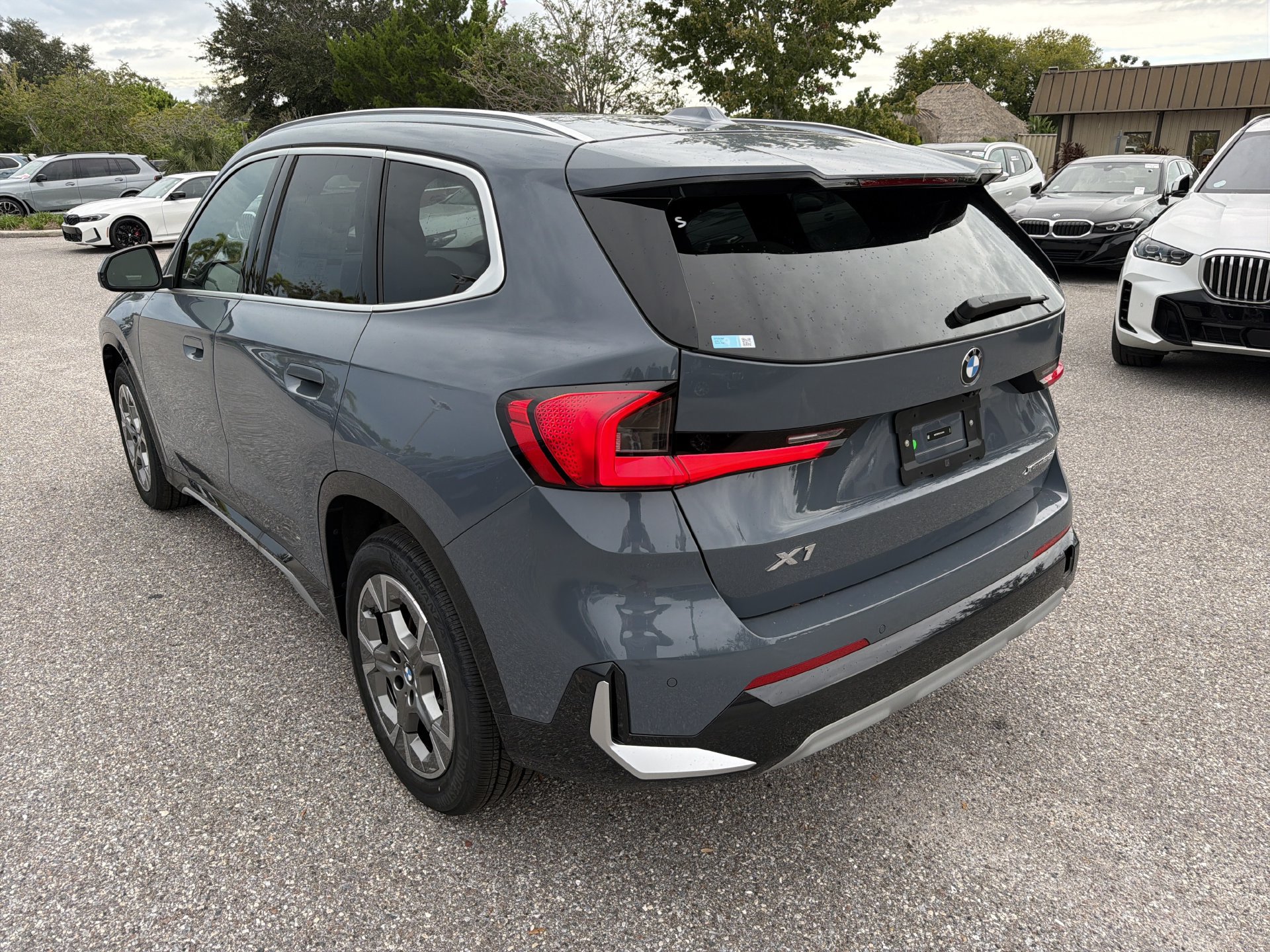New 2026 BMW X1 xDrive28i AWD/4WD image 6