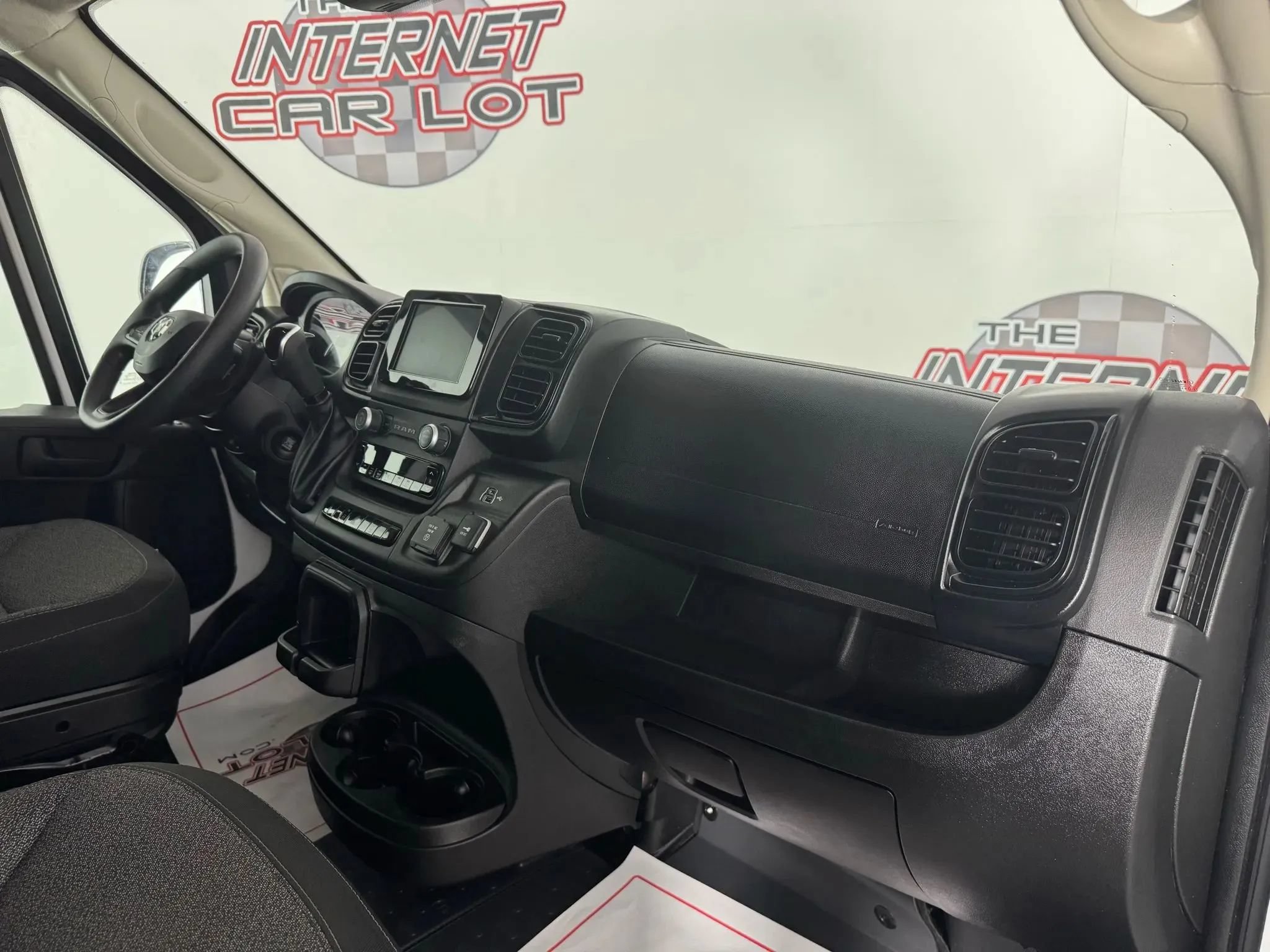Used 2024 RAM ProMaster 1500 w/ Convenience Group FWD image 12