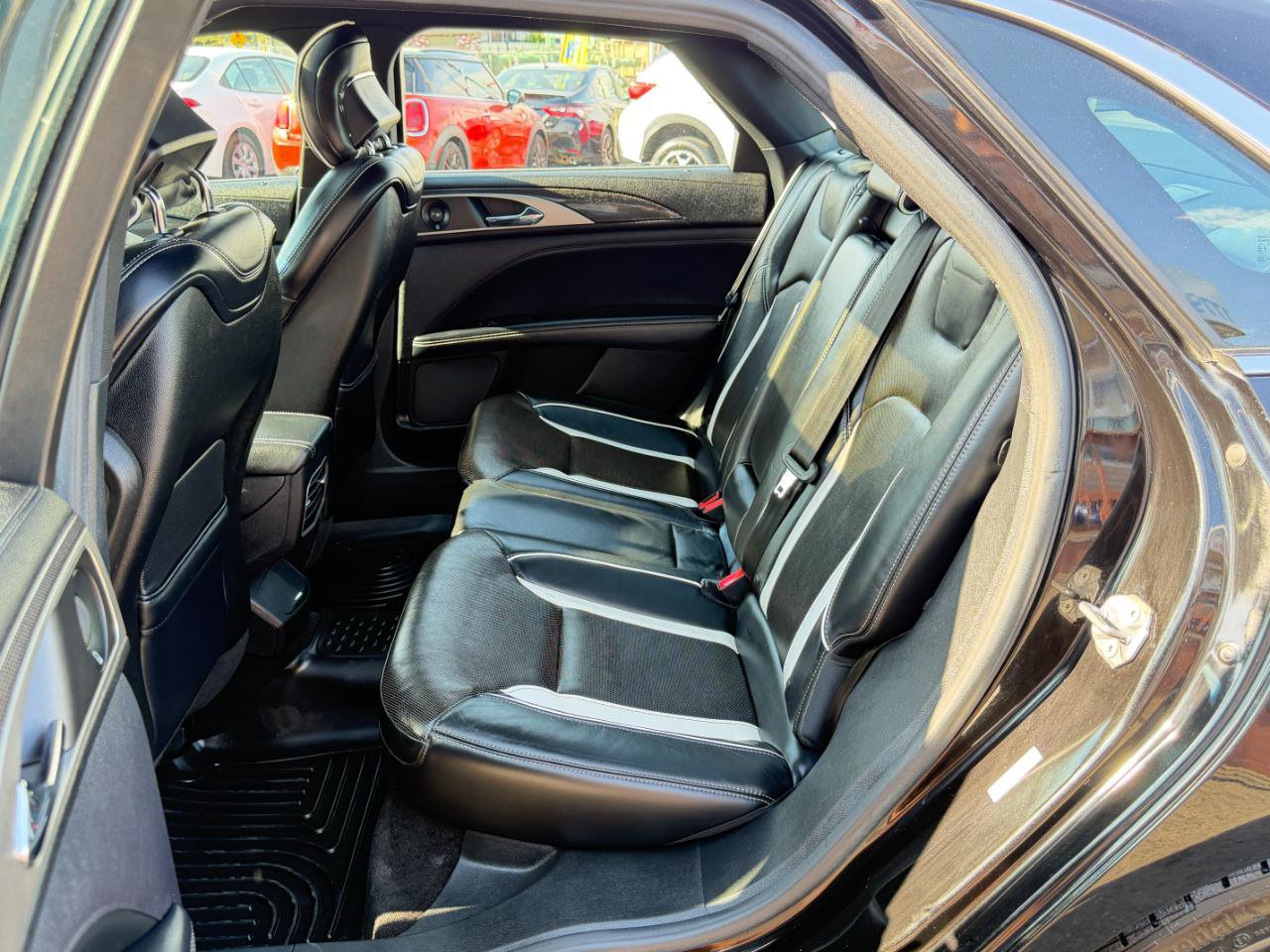 Used 2017 Lincoln MKZ Reserve w/ Drivers Package AWD/4WD image 28