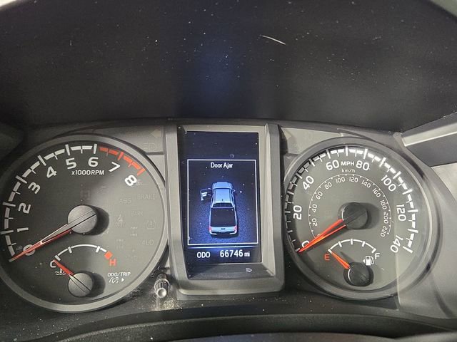 Used 2022 Toyota Tacoma SR image 16