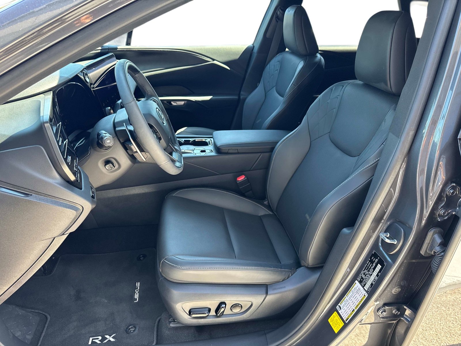 Used 2025 Lexus RX 350h w/ Accessory Package (Z1) AWD/4WD image 22