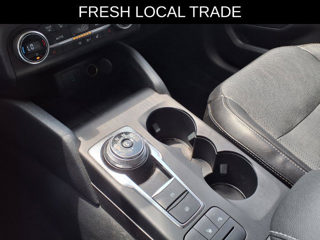 Used 2020 Ford Escape Titanium FWD image 25