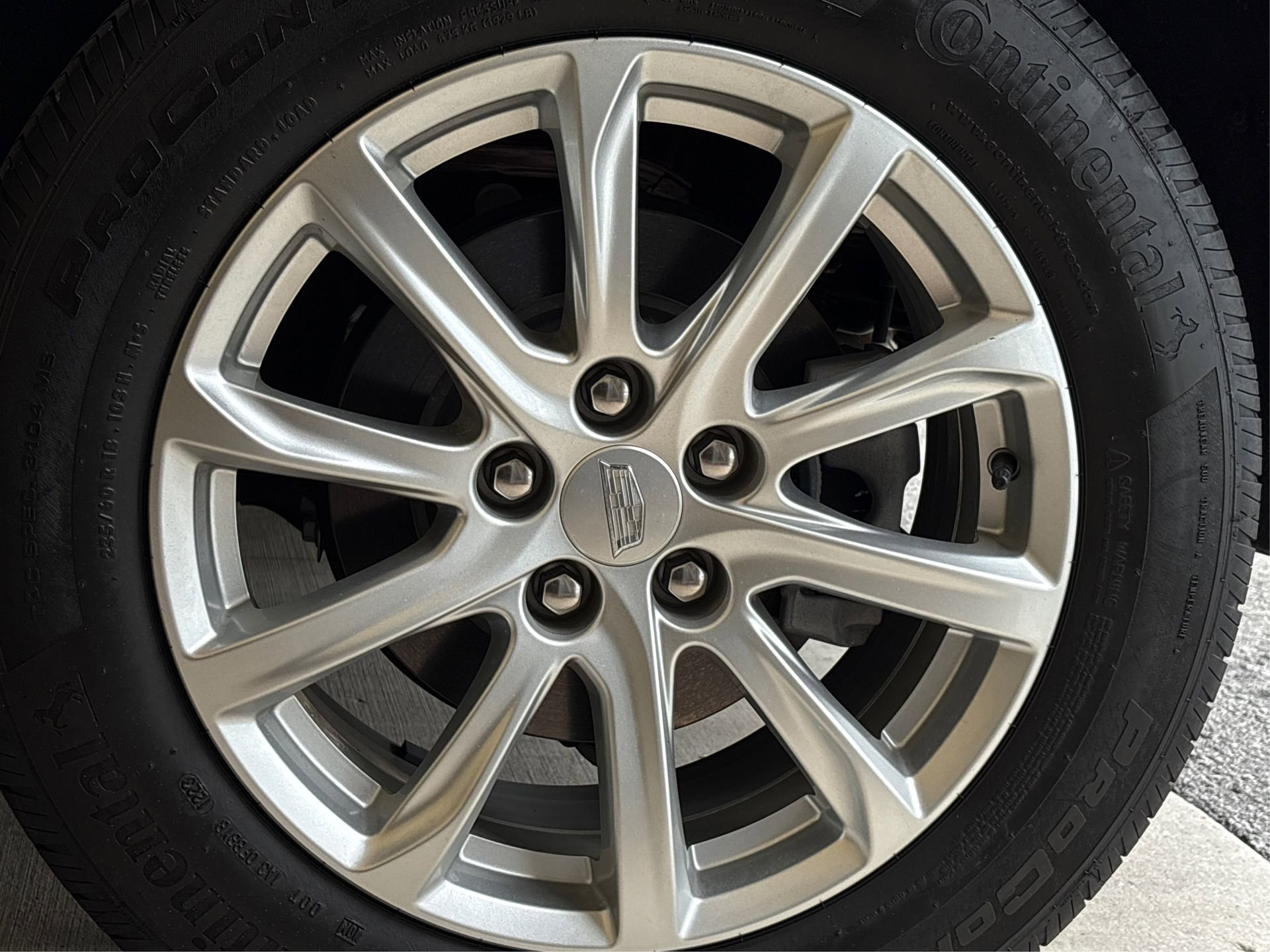 Certified 2023 Cadillac XT4 Luxury w/ Driver Awareness Package image 15