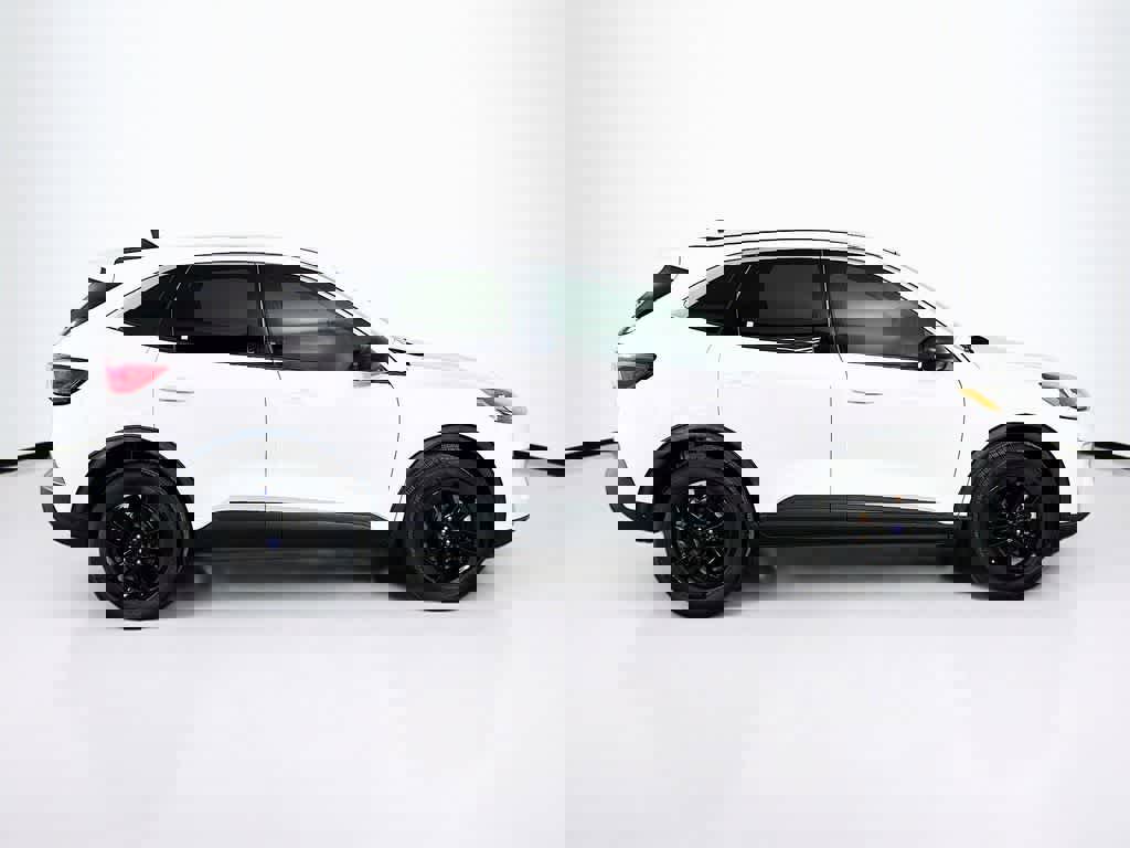 Certified 2022 Ford Escape SE w/ Cold Weather Package image 25