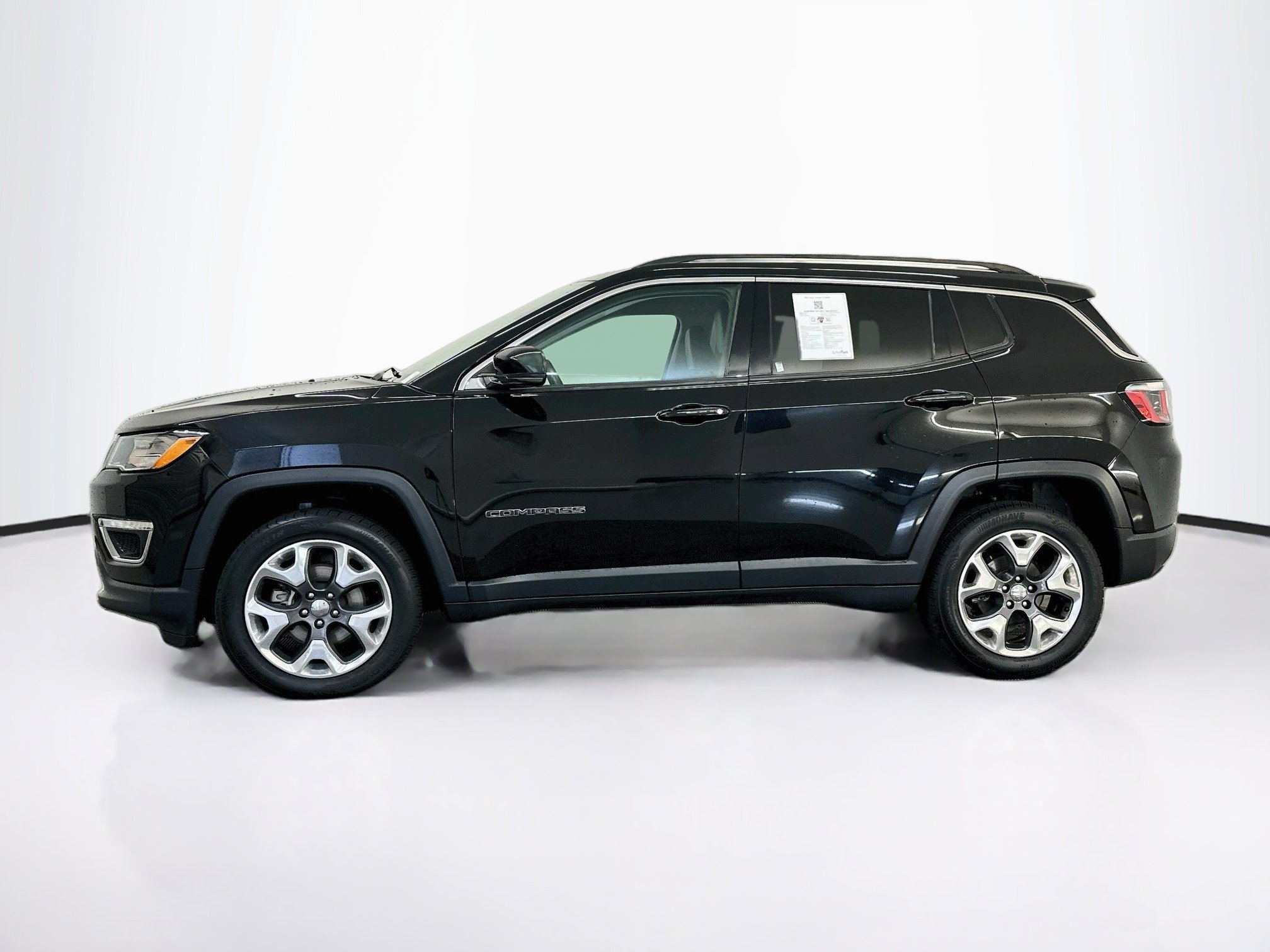 Used 2019 Jeep Compass Limited AWD/4WD image 4