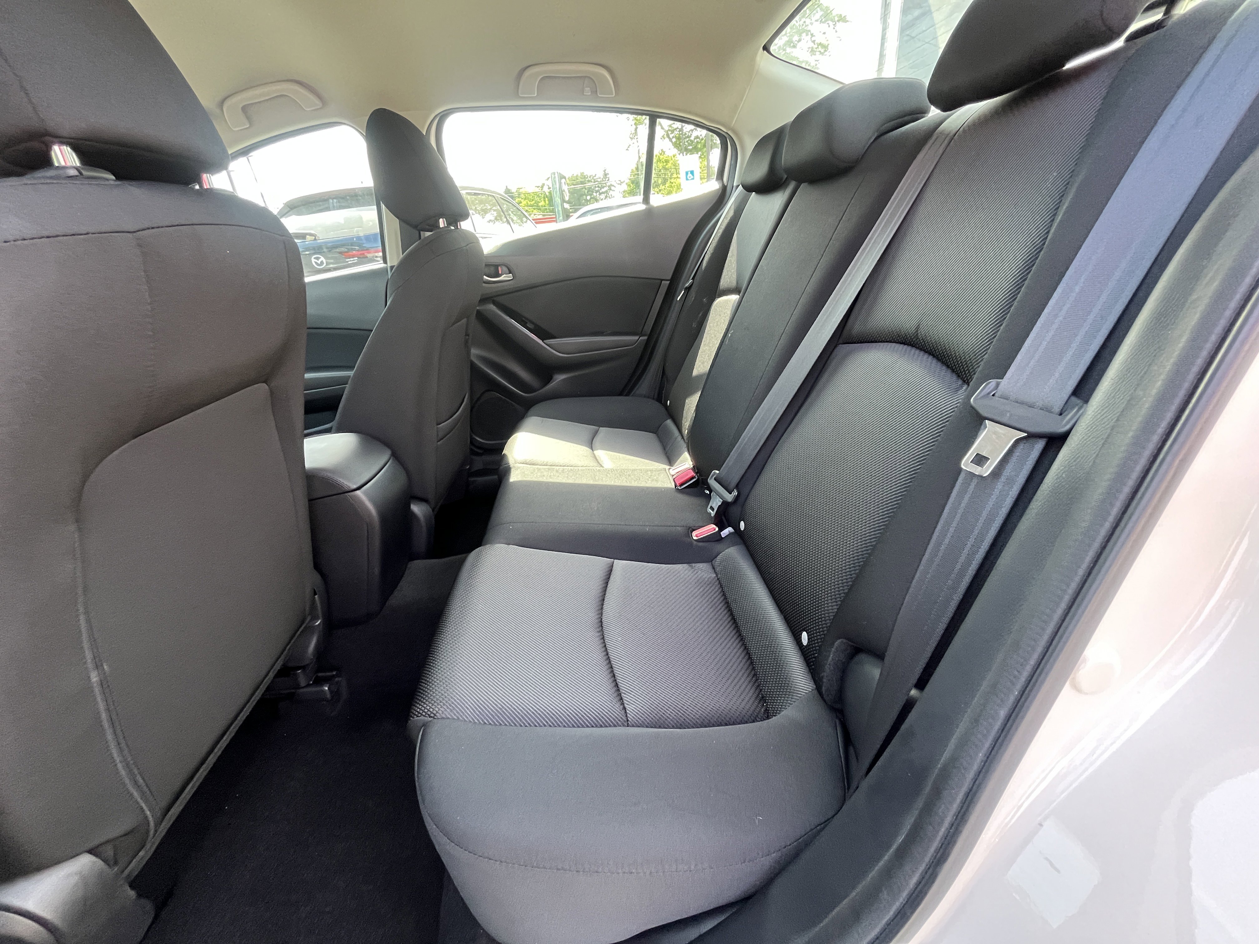 Used 2018 MAZDA MAZDA3 Sport FWD image 24