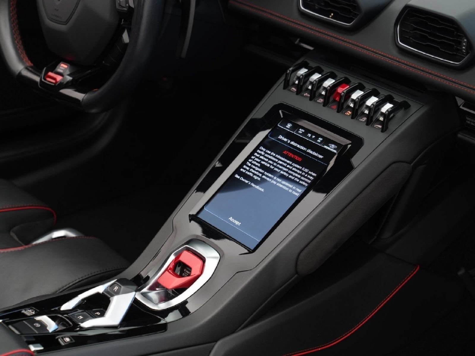 Used 2021 Lamborghini Huracan EVO RWD image 31