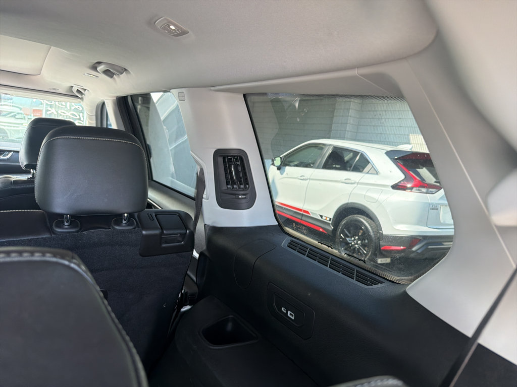 Used 2022 Jeep Grand Cherokee L Limited AWD/4WD image 30
