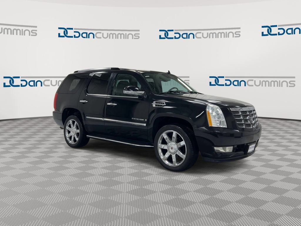 Used 2007 Cadillac Escalade AWD w/ Information Package image 2