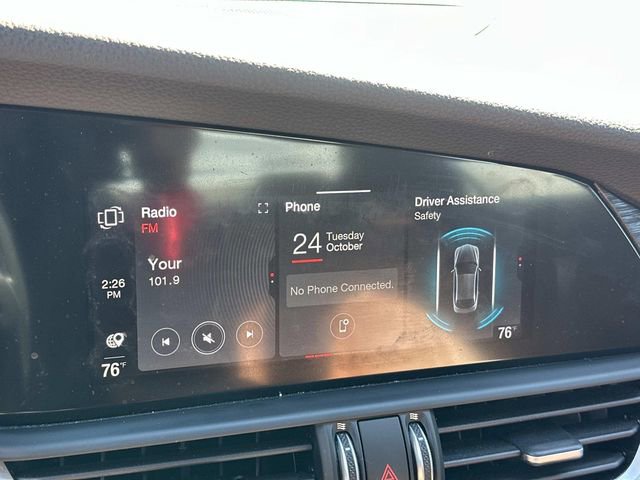 Used 2021 Alfa Romeo Giulia Sprint w/ Nero Edizione image 23