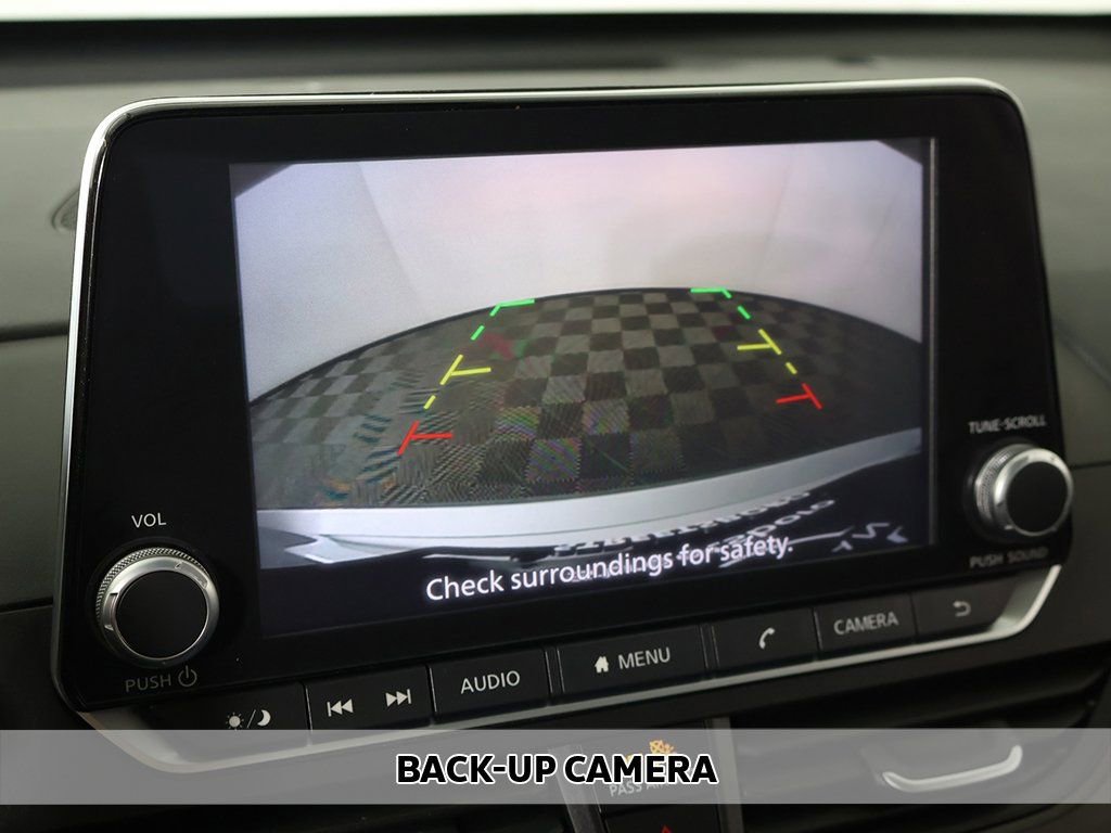 Used 2024 Nissan Altima 2.5 SV image 4