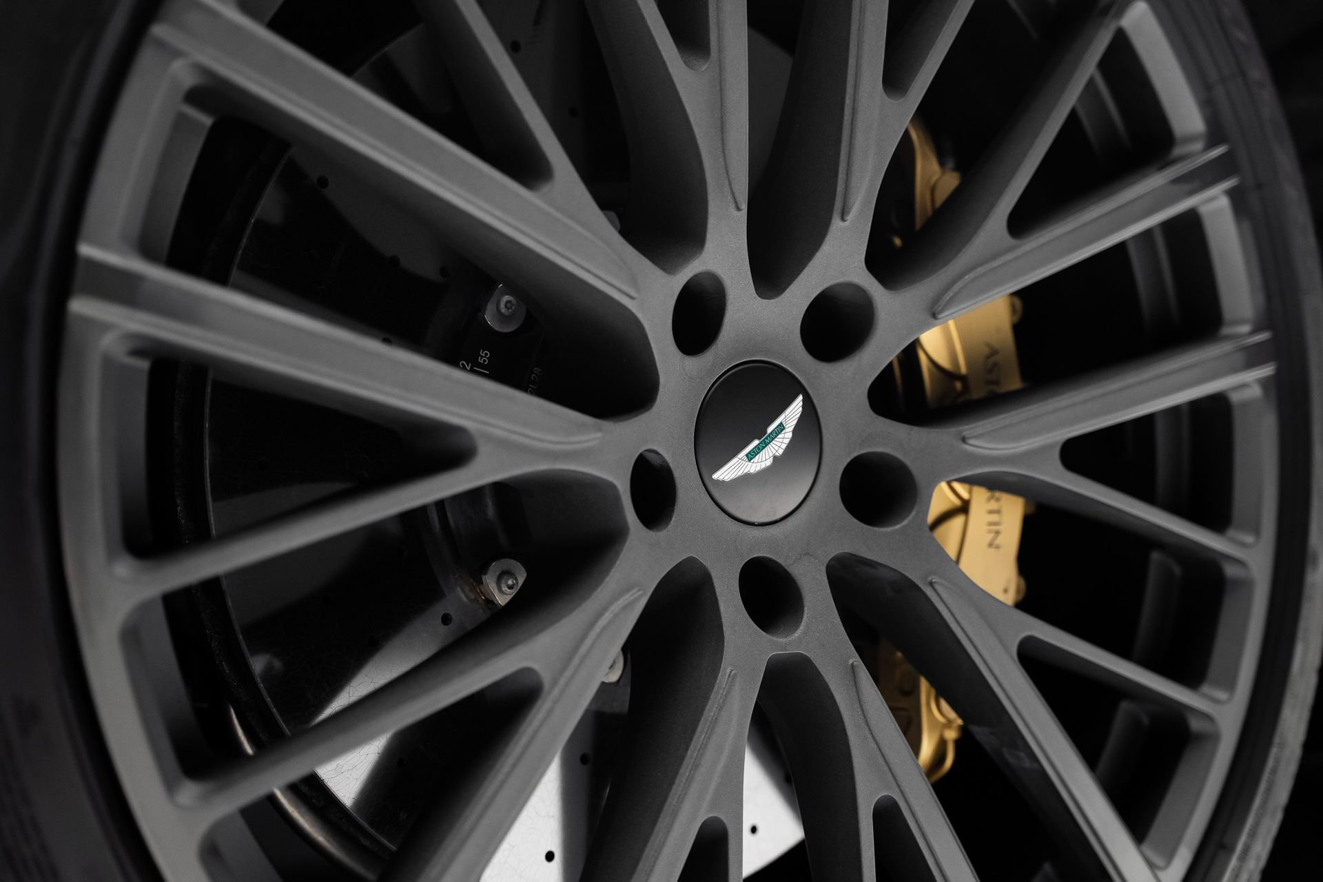 Used 2023 Aston Martin DBX 707 AWD/4WD image 22