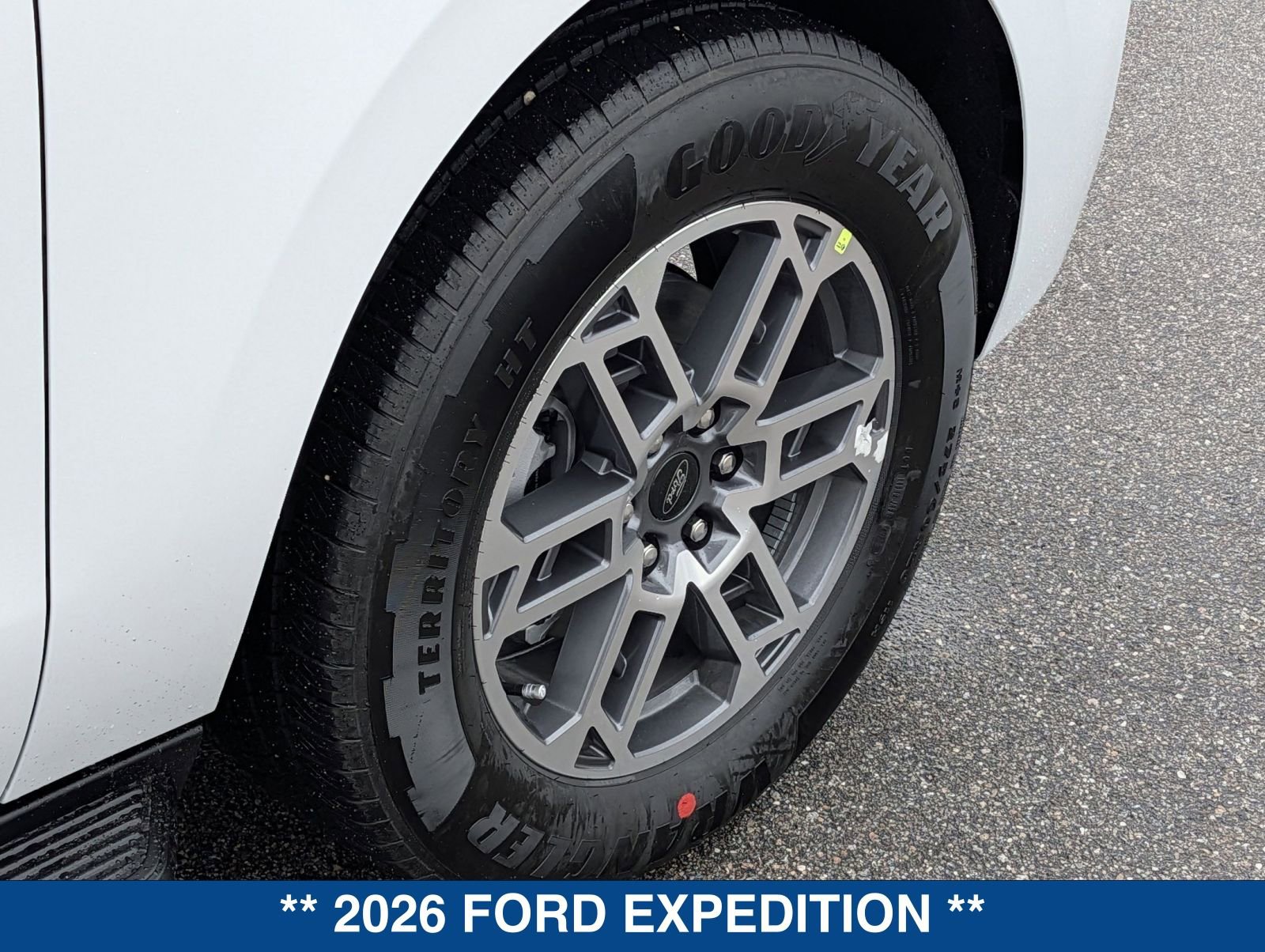 New 2026 Ford Expedition Active RWD image 16