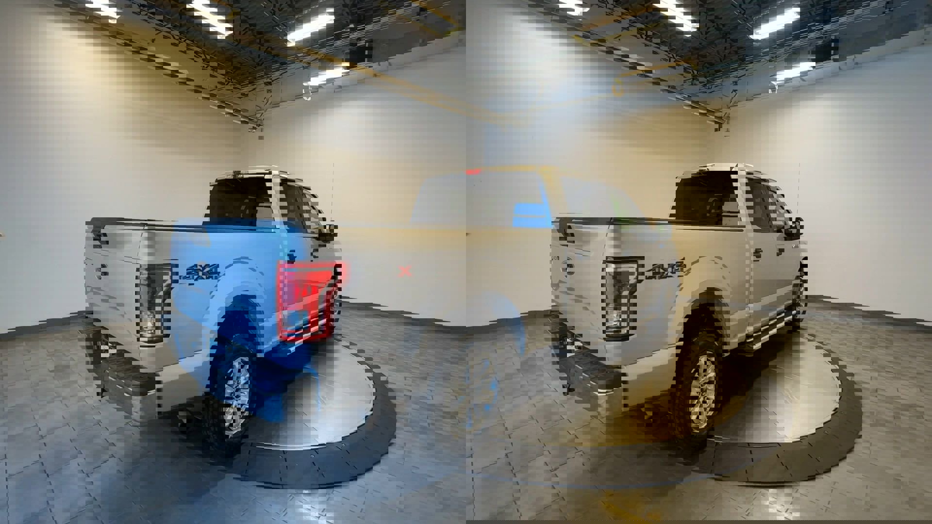 Used 2016 Ford F150 XLT w/ Trailer Tow Package image 8