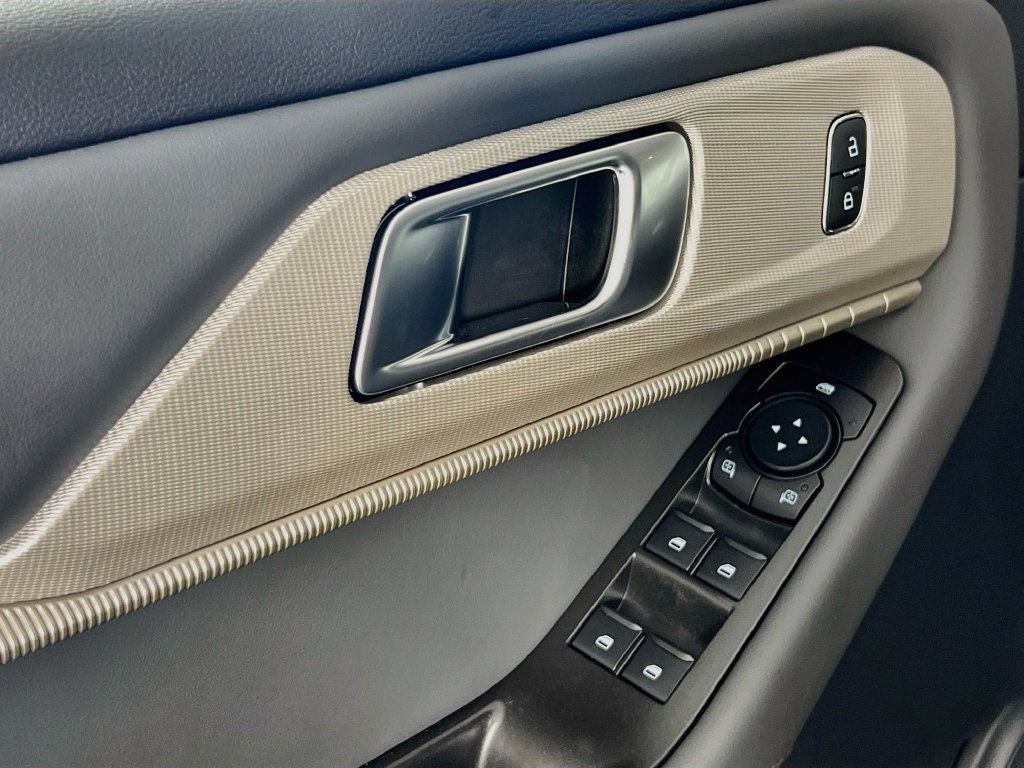 New 2027 Ford Explorer Active AWD/4WD image 12