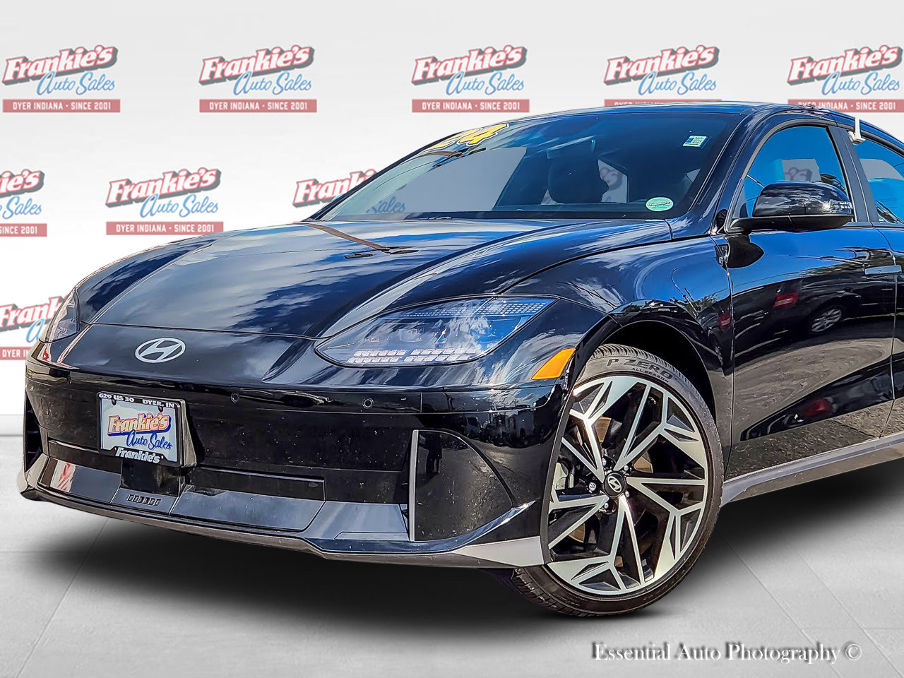 Used 2024 Hyundai Ioniq 6 SEL AWD/4WD image 2