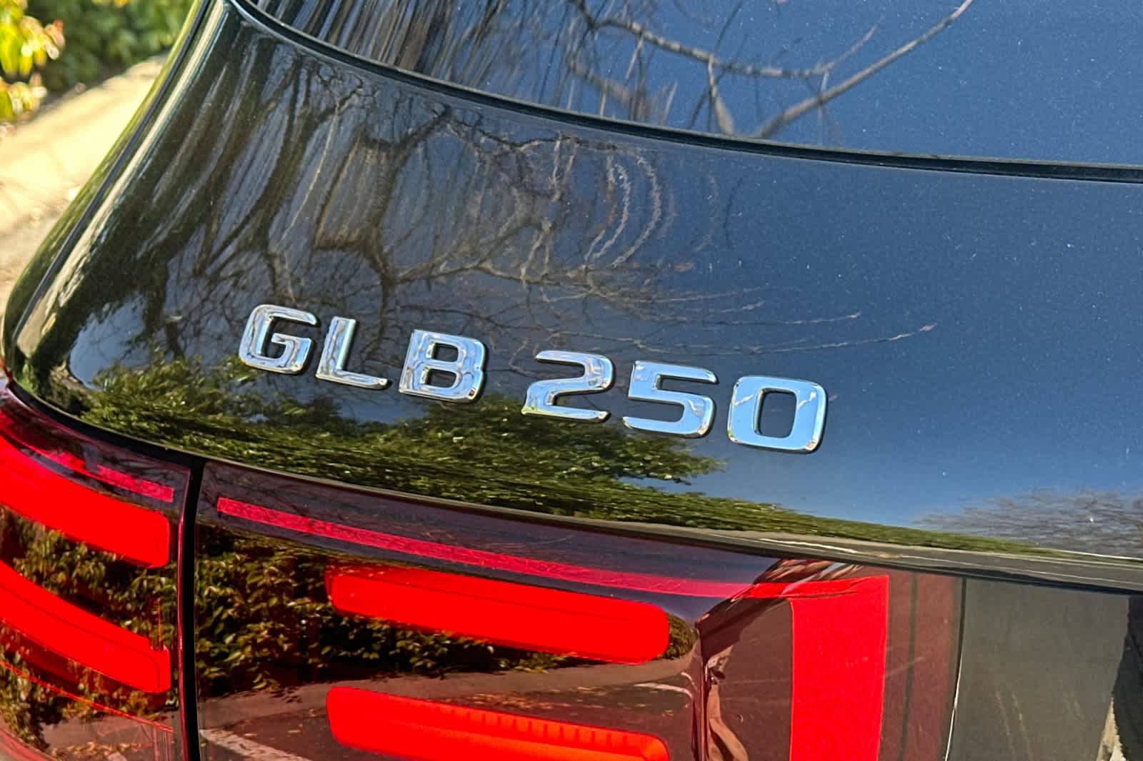 New 2026 Mercedes-Benz GLB 250 image 25