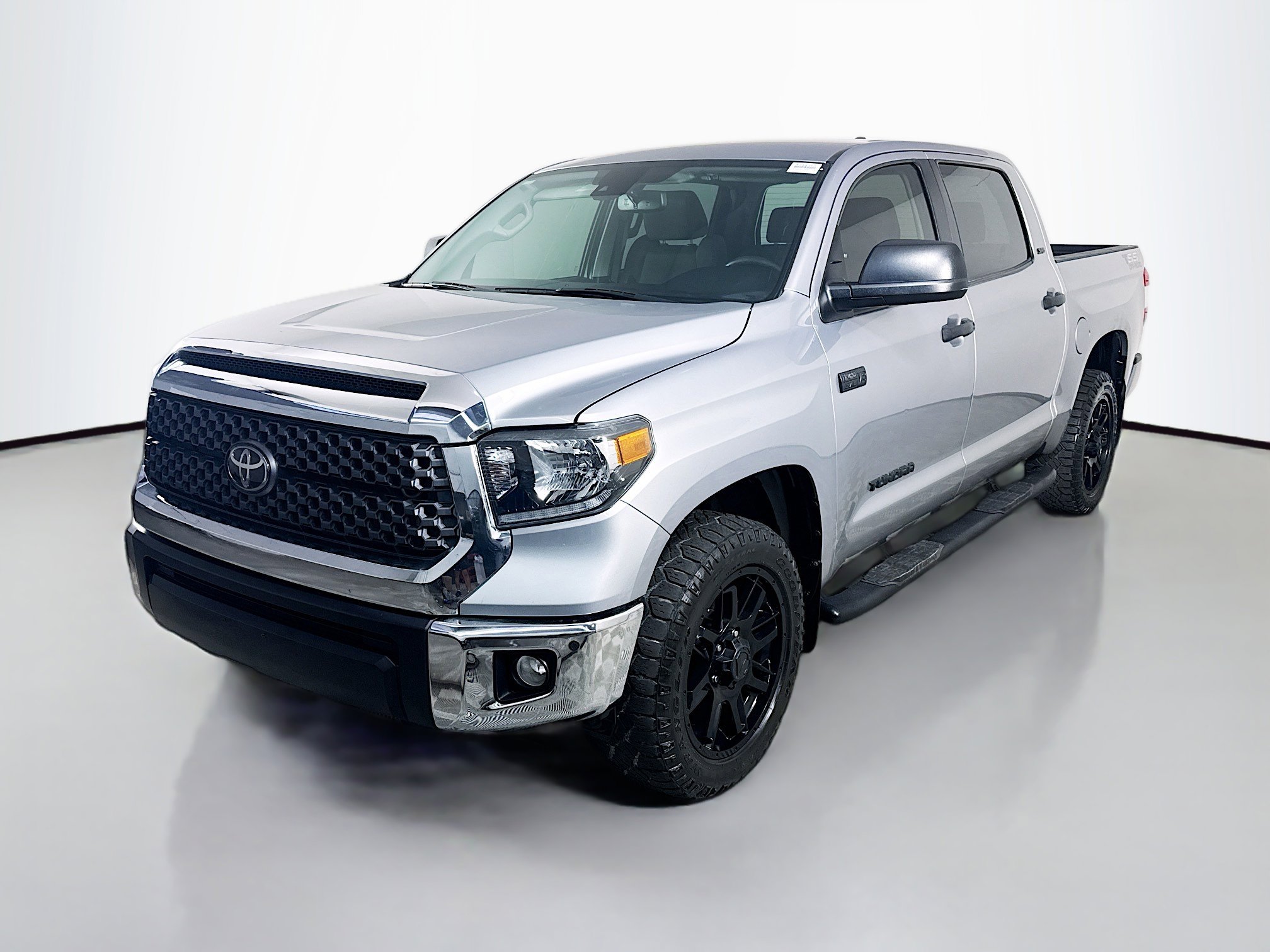 Used 2021 Toyota Tundra SR5 RWD image 4