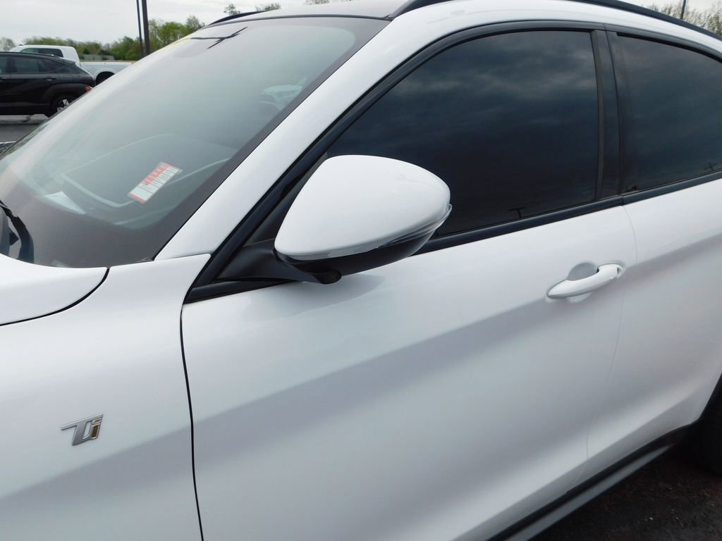 Used 2023 Alfa Romeo Stelvio Ti AWD/4WD image 11
