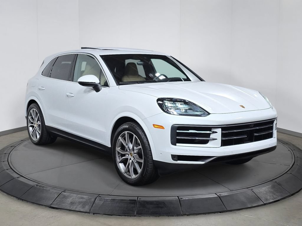 Certified 2024 Porsche Cayenne AWD/4WD image 9