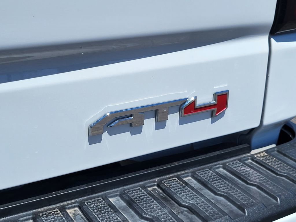Used 2025 GMC Sierra 1500 AT4 AWD/4WD image 9
