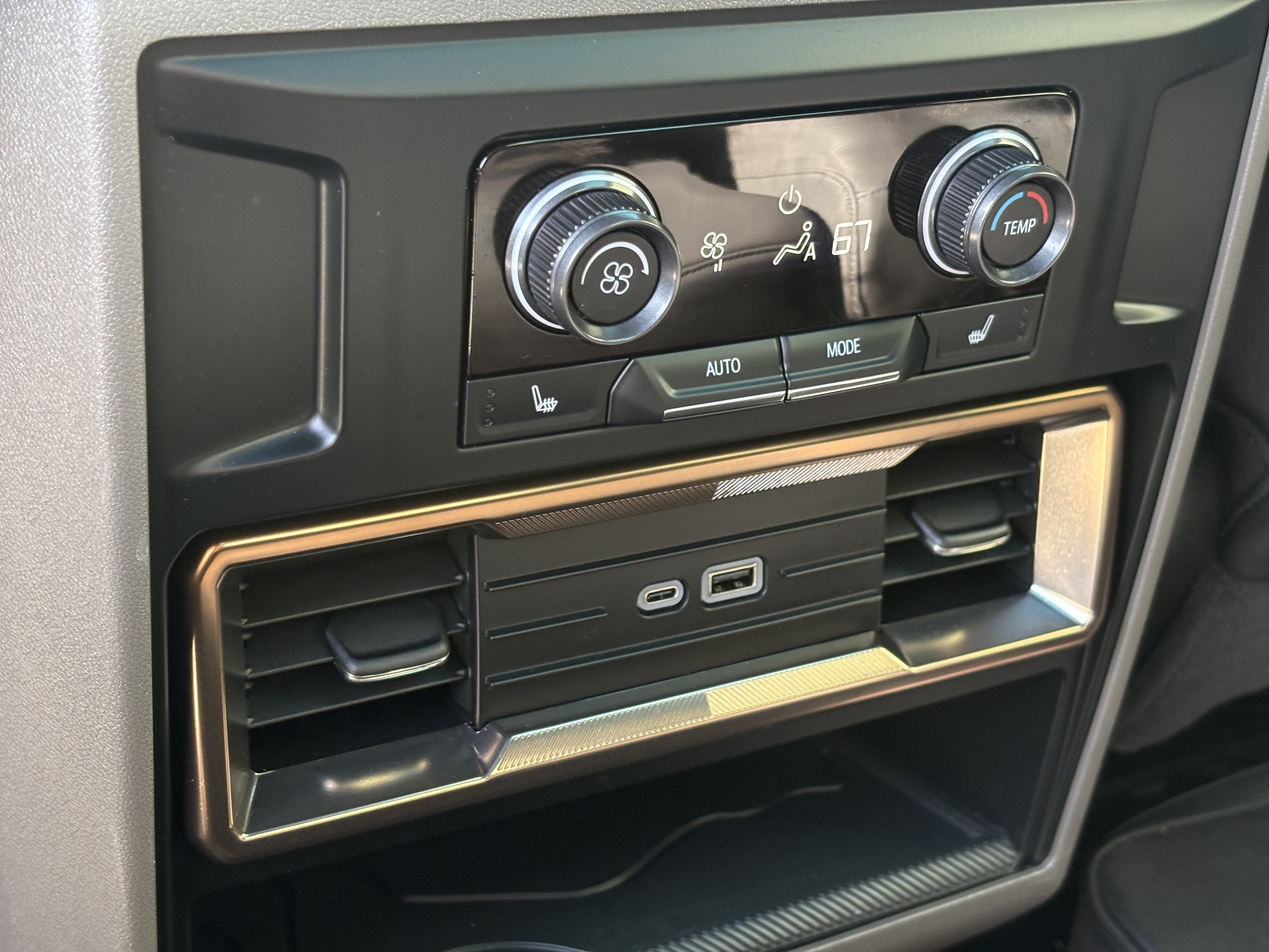 Used 2025 GMC Hummer EV 2X AWD/4WD image 12