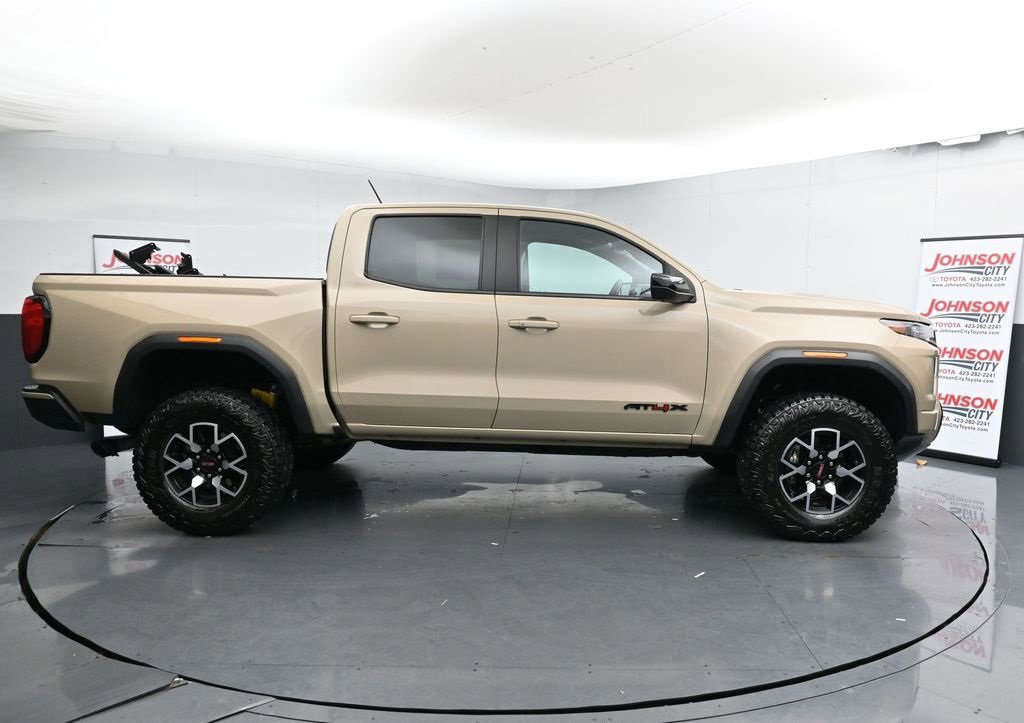 Used 2024 GMC Canyon AT4X image 9