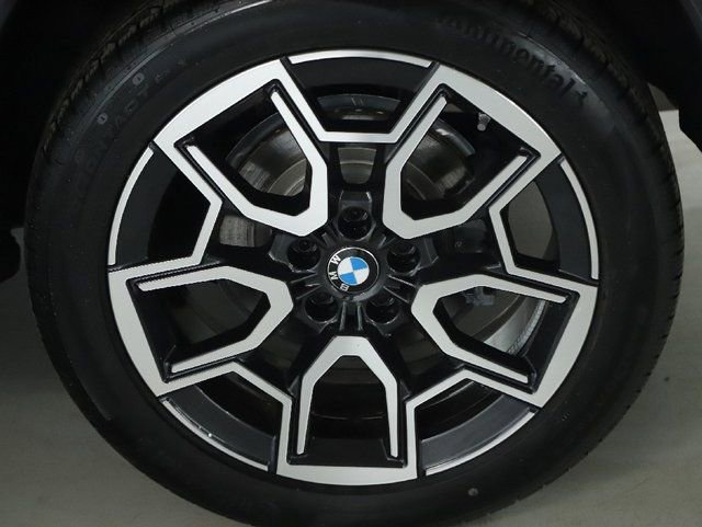 Used 2025 BMW X1 xDrive28i w/ Technology Package image 44