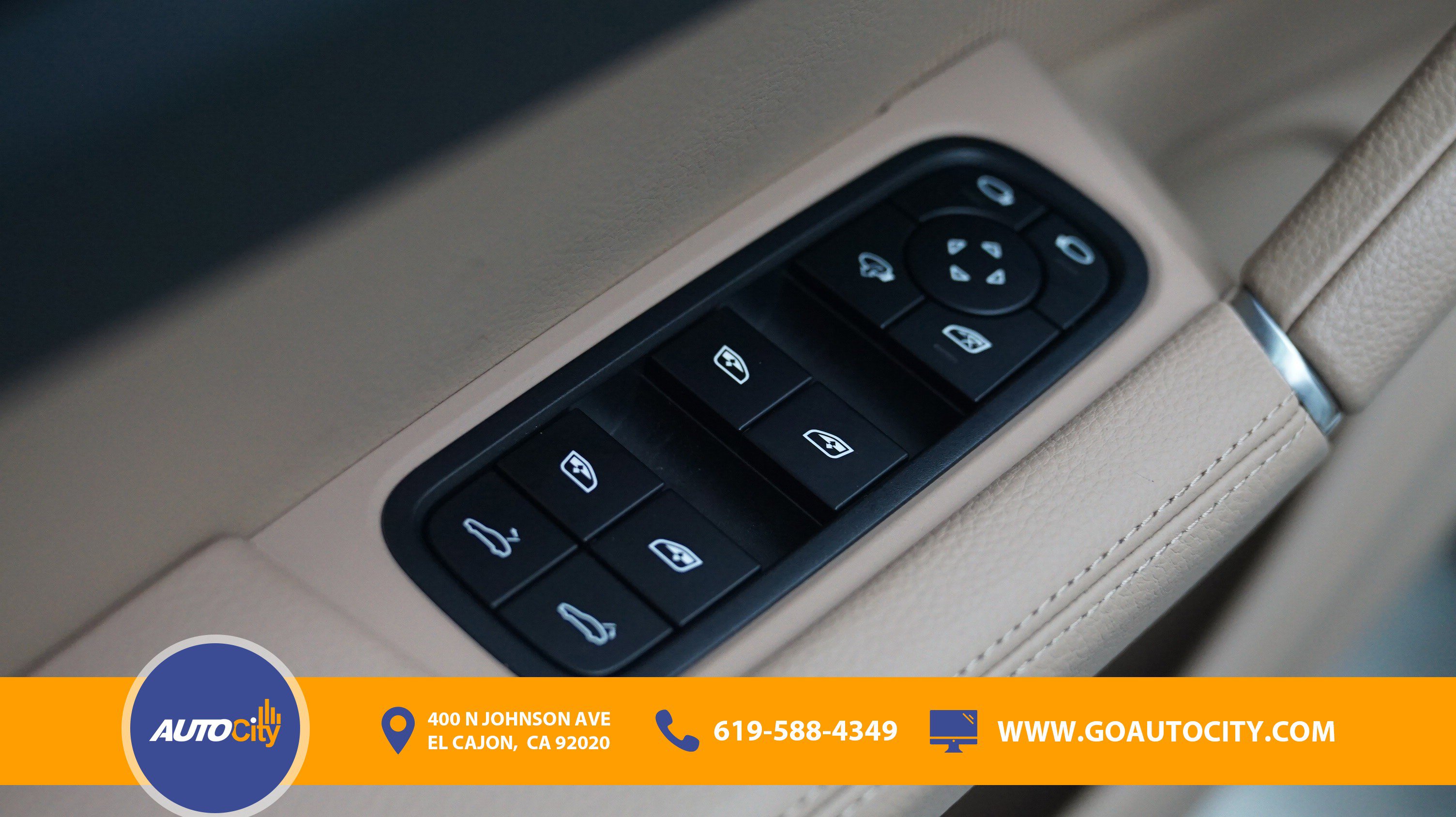 Used 2022 Porsche Cayenne Platinum Edition image 19