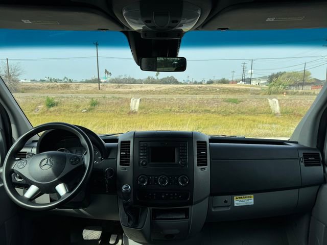 Used 2016 Mercedes-Benz Sprinter 2500 image 6