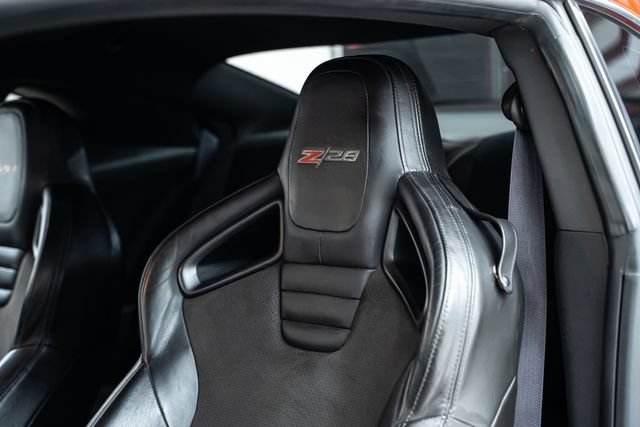 Used 2015 Chevrolet Camaro Z/28 RWD image 21