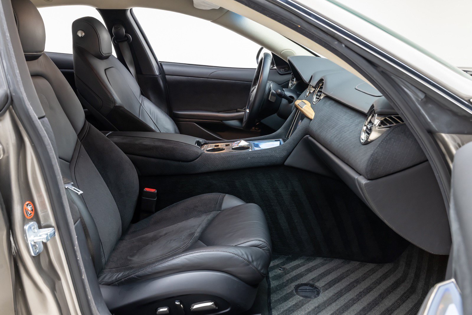 Used 2012 Fisker Karma EcoSport RWD image 21