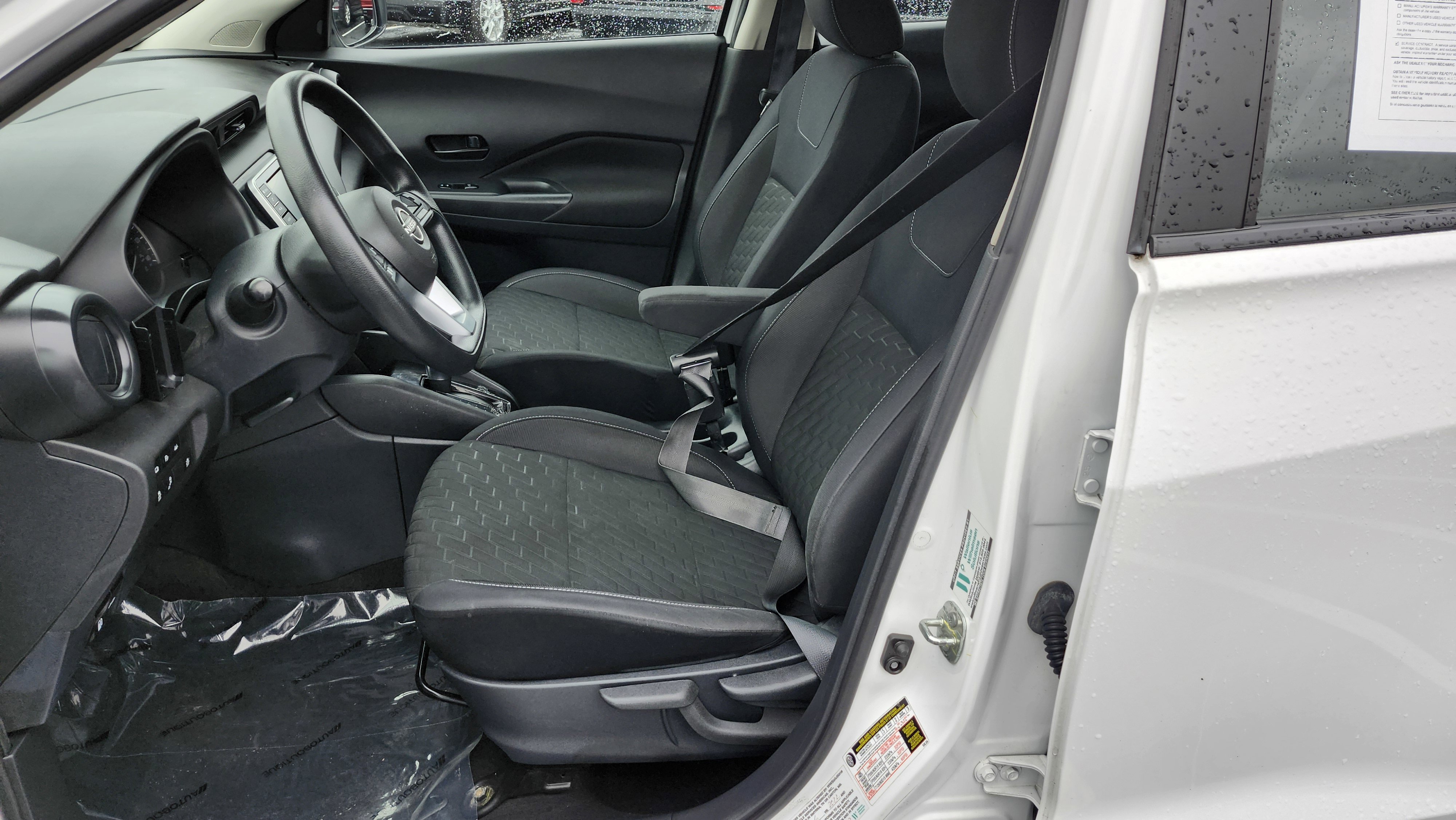 Used 2022 Nissan Kicks S image 21