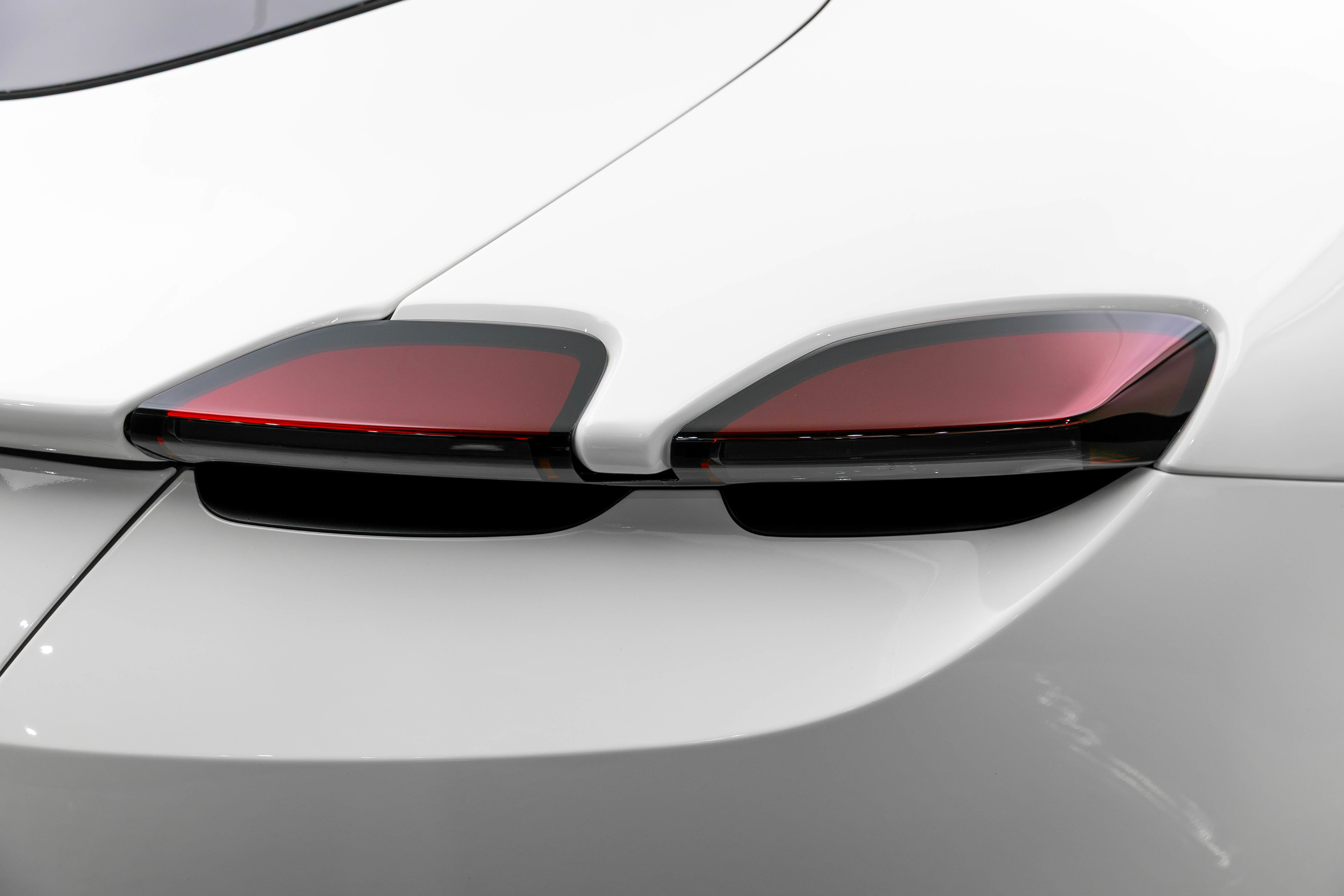 Certified 2022 Ferrari Roma image 34