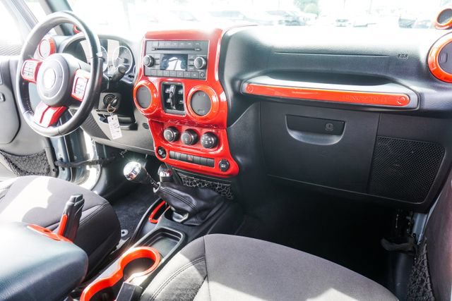 Used 2014 Jeep Wrangler Unlimited Sport w/ Quick Order Package 23S AWD/4WD image 17