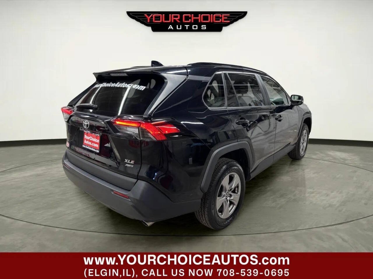 Used 2022 Toyota RAV4 XLE AWD/4WD image 7