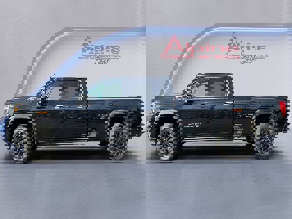 Used 2023 GMC Sierra 2500 Denali w/ Denali Black Diamond Edition image 2