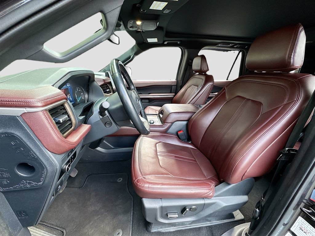 Used 2024 Ford Expedition Limited image 12