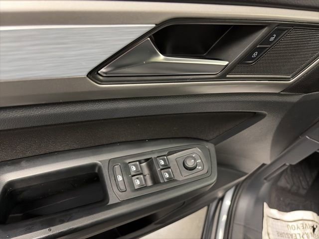 Used 2021 Volkswagen Atlas S image 16