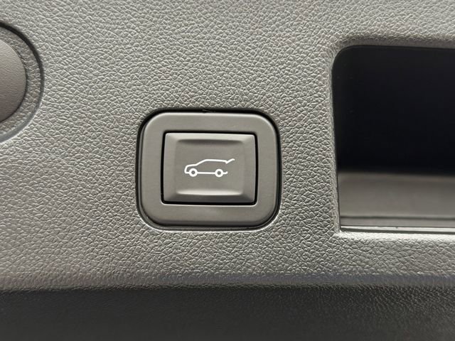 Used 2025 Chevrolet Equinox RS w/ Safety and Technology Package image 29