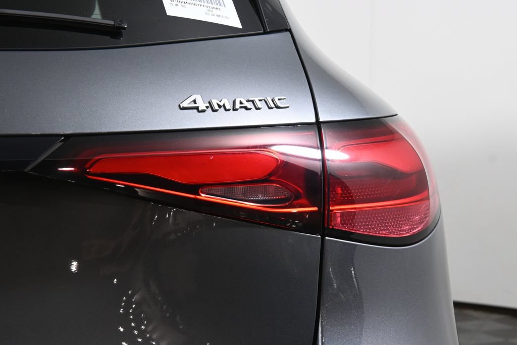 Used 2023 Mercedes-Benz GLC 300 4MATIC image 13