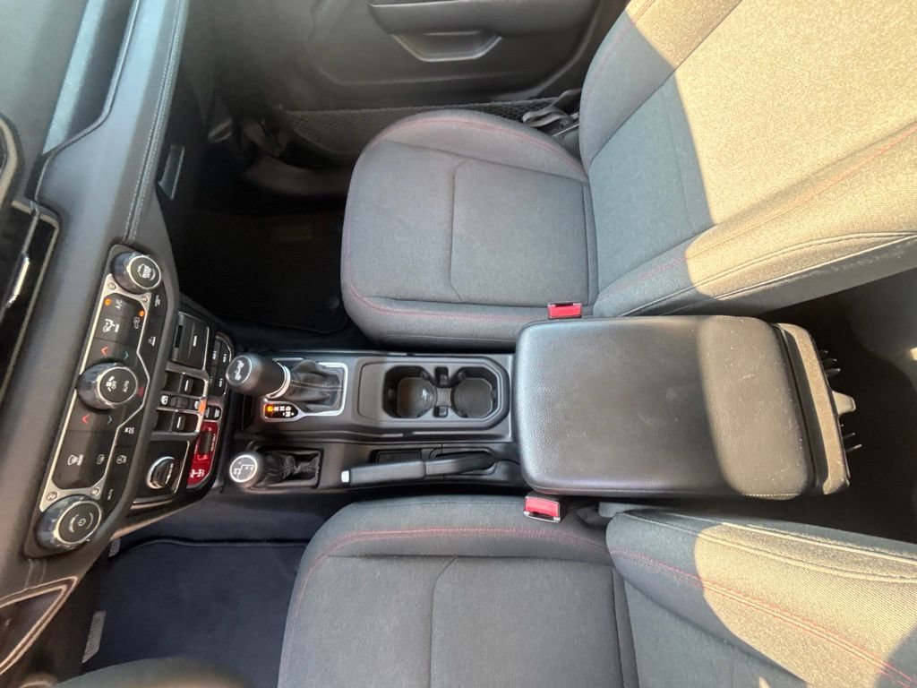Used 2026 Jeep Wrangler Unlimited Rubicon AWD/4WD image 15